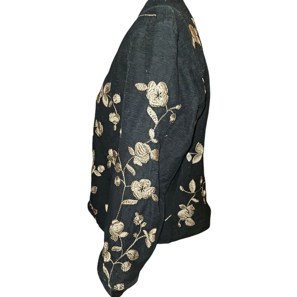 Embroided Floral Jacket - Picture 6 of 7